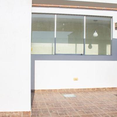 VENTA DE CASA DE 3 PISOS EN ALAMEDA COUNTRY CLUB